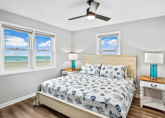 Ocean Daze - Sleeps 22, Direct Oceanfront, Renovated May 2022